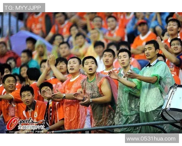 美女倾情演唱足球明星视频引发热议精彩瞬间回顾