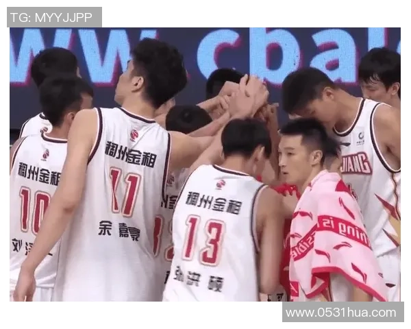 西安篮球队在挑战赛积分榜中以74分稳居第一位置展现强劲实力